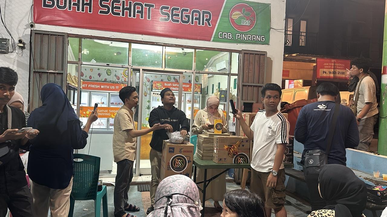 BSS peringati HUT KE 5 Bagi Takjil,Bukber dan Bagi Kupon Berhadiah | InsanNews InsanNews | Inspiratif dan Terpercaya